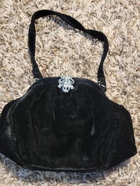 Black Velvet Evening Handbag with Rhinestone Accent